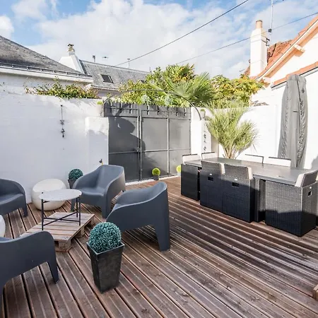 בית נופש Maisonnette De Vacances Au Coeur De פורנישי